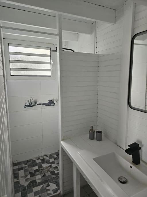 Sweet Colibri Apartment Saint-Pierre Bagian luar foto